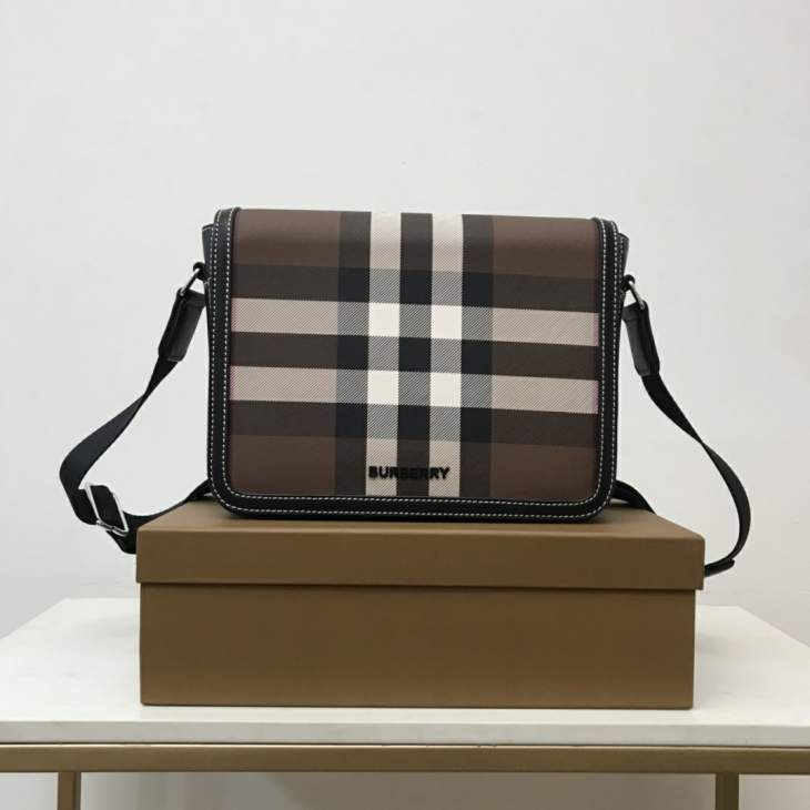 Picture of Burberry Mens Bags _SKUfw139960408fw